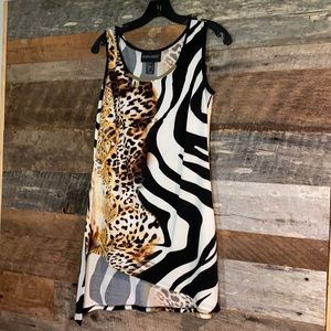 Made of polyester and spandex Impossible to wrinkle.